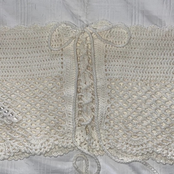SOLD Crochet Off Shoulder Crop Top - Picture 3 of 6